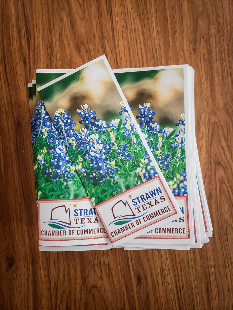 Tri-fold Brochure created by the Greyhound Yearbook Class for the Strawn Chamber of Commerce