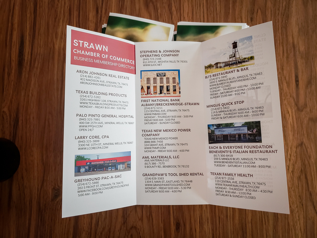Tri-fold Brochure created by the Greyhound Yearbook Class for the Strawn Chamber of Commerce - inside